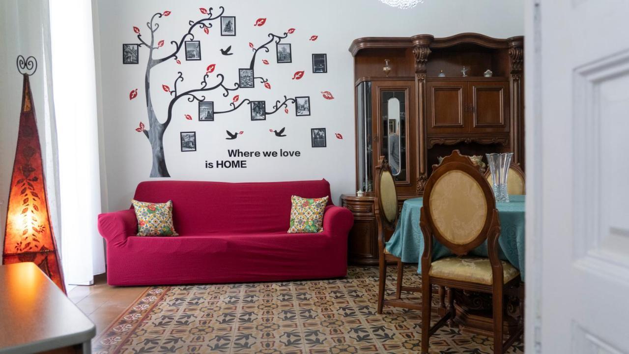 Mary'S Center House Apartment Catania Bagian luar foto