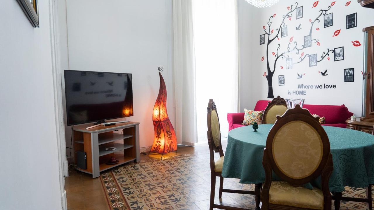Mary'S Center House Apartment Catania Bagian luar foto