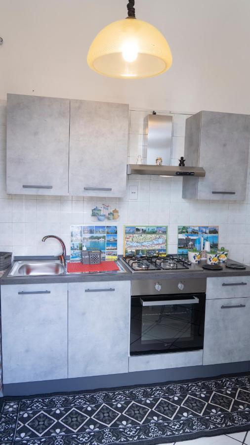 Mary'S Center House Apartment Catania Bagian luar foto