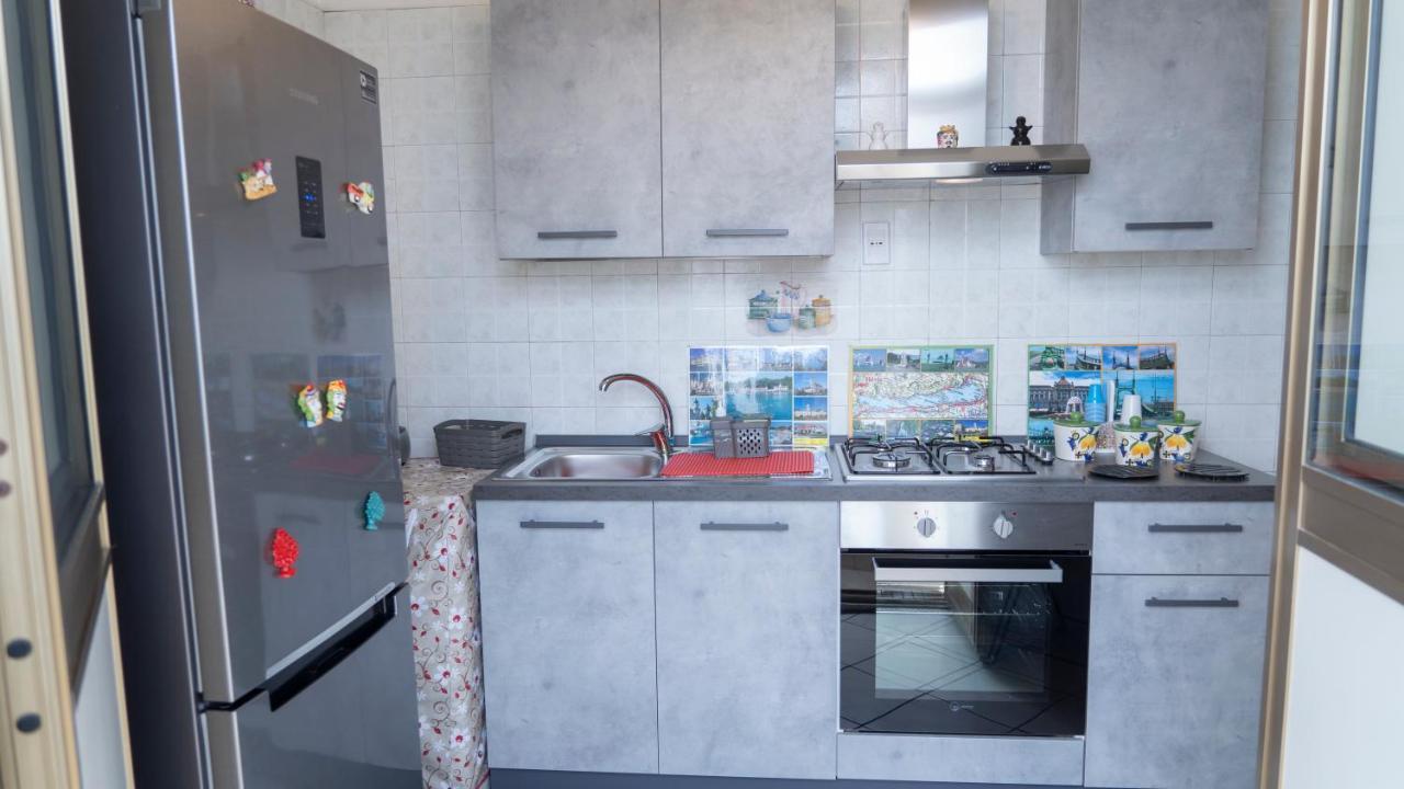 Mary'S Center House Apartment Catania Bagian luar foto