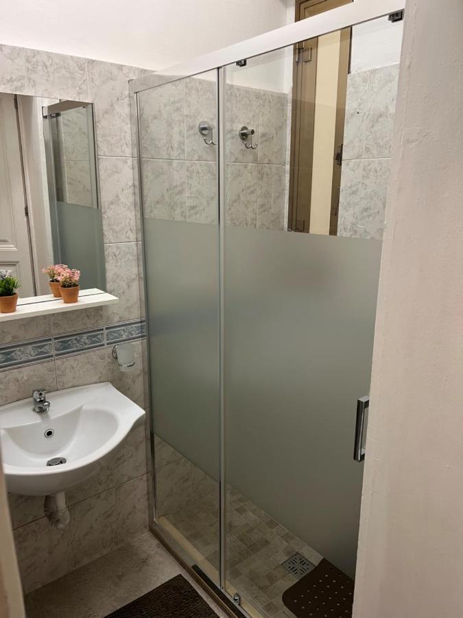 Mary'S Center House Apartment Catania Bagian luar foto